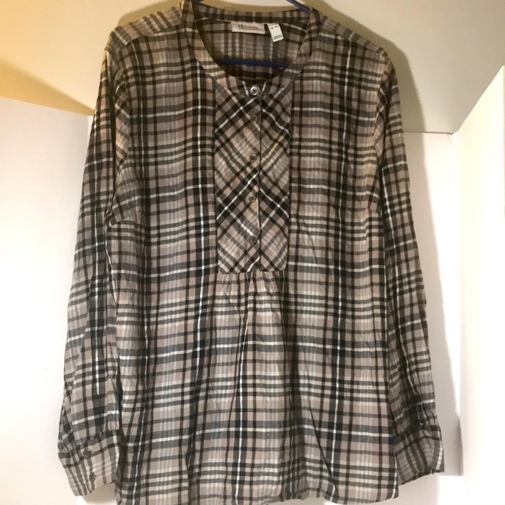 d & co. Size xl long sleeve plaid mid button top cottage core casual